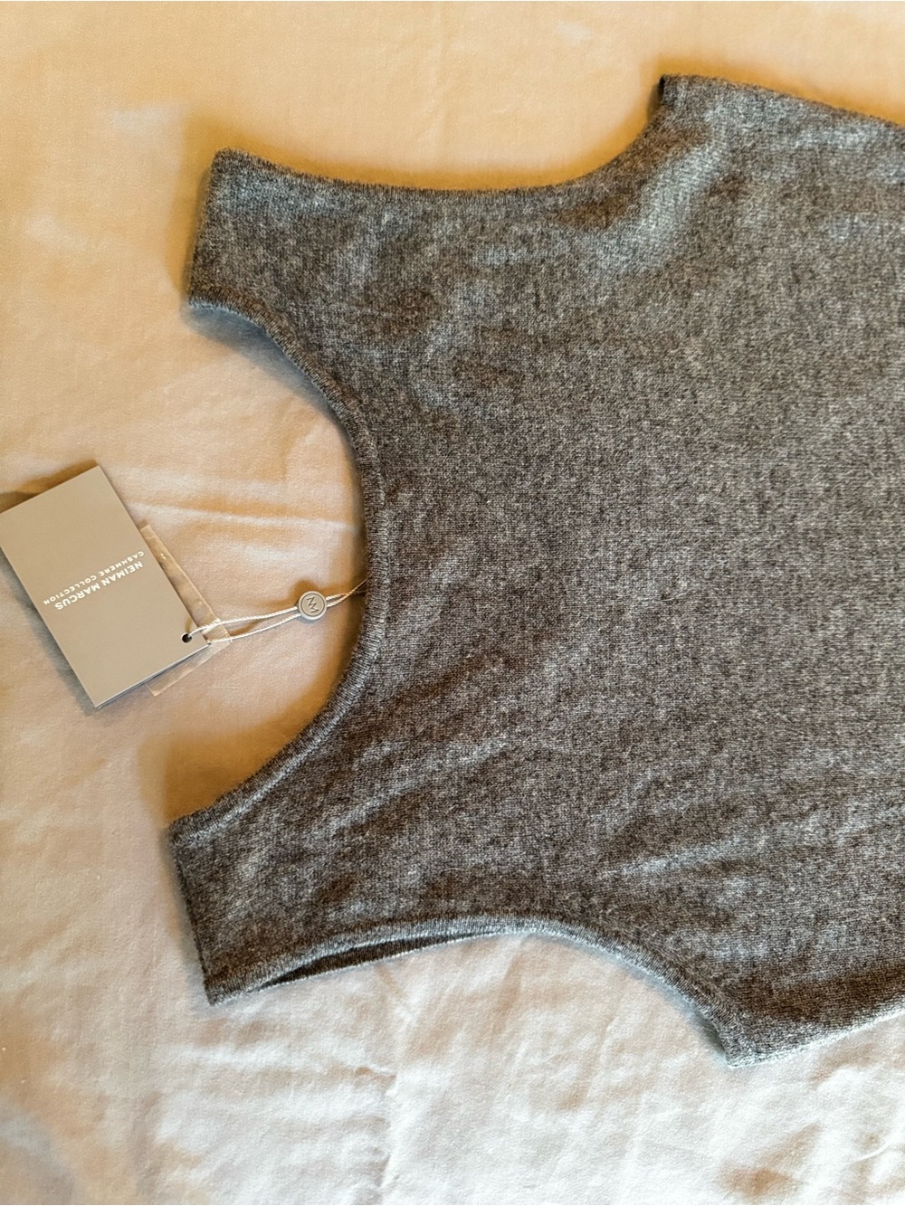 NEIMAN MARCUS 100% Cashmere Grey Sleeveless Tank Top - Picture 9 of 13